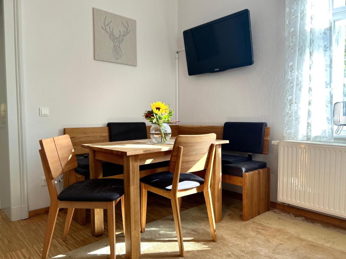 Schlosspark Apartment I 80Qm I 3 Betten I Bei Dresden Heidenau  Buitenkant foto