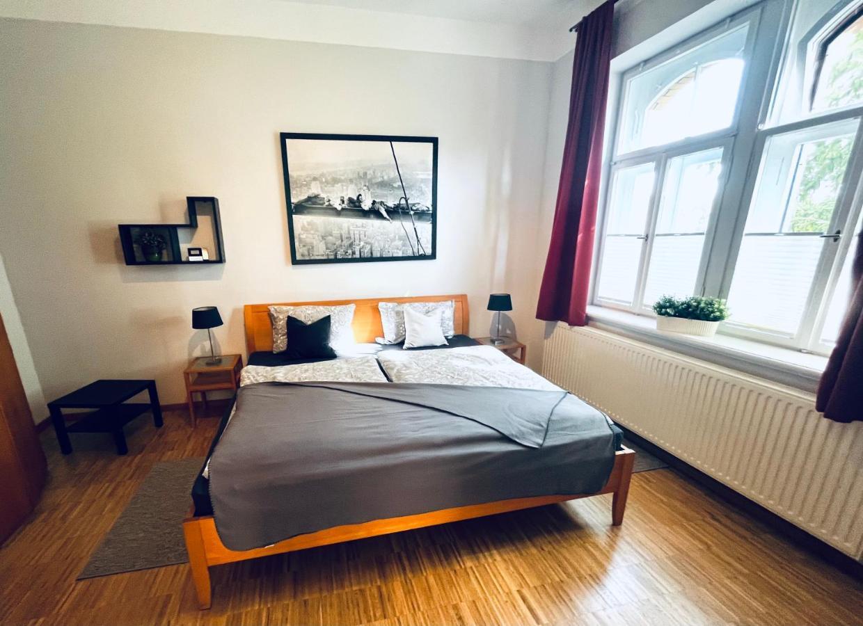 Schlosspark Apartment I 80Qm I 3 Betten I Bei Dresden Heidenau  Buitenkant foto